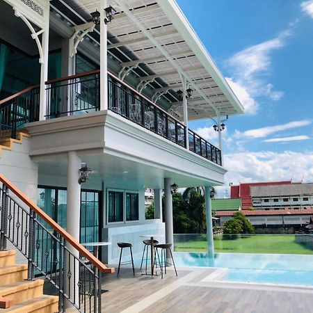 Huern Kan Thong Hotel Phrae Buitenkant foto