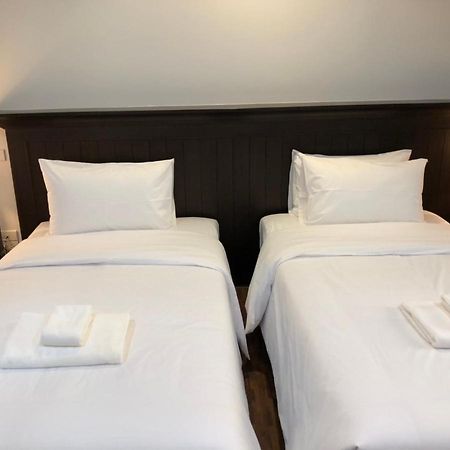 Huern Kan Thong Hotel Phrae Buitenkant foto